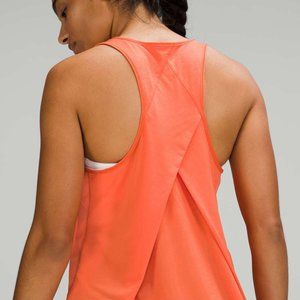 NWT Lululemon Essential Pleated Tank  Sz 4